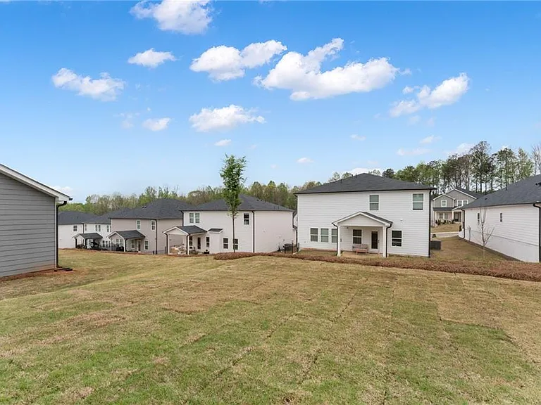 3089 Sweet Red Cir — Photo 41