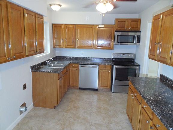 5th image of 1518 Delmar Dr