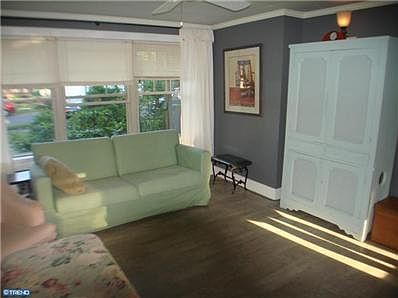 4th image of 436 Tomlinson Ave