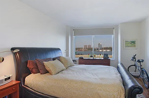 Rented by Corcoran | media 11