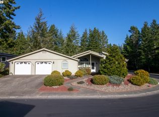 602 Glenbrook Cir, Florence, OR 97439