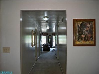 3rd image of 157 Lake Shore Dr W