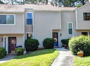 3825 Summerwood Ct, Raleigh, NC 27613