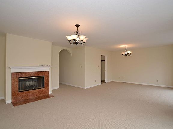 2nd image of 447 22nd Ave APT 3