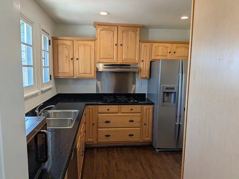 1099 Dolores Dr — Photo 13