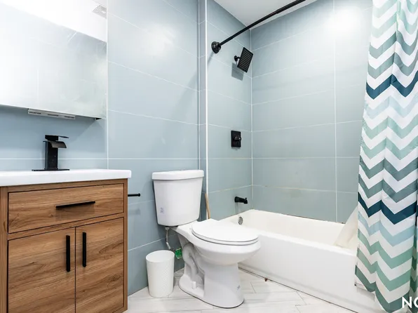 404 Onderdonk Avenue image 18 of 22