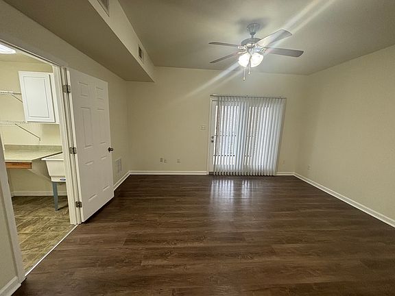 4th image of 119 Barrett Dr