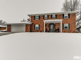 35 Mesa Rd, Springfield, IL 62702