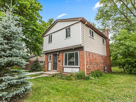 2nd image of 28765 Glasgow St