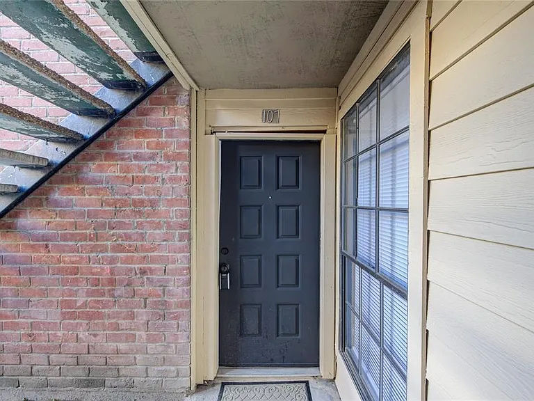 12500 Sandpiper Dr #107 — Photo 15