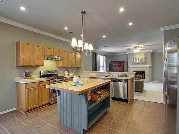 3rd image of 1501 Sequoia Grove Ln