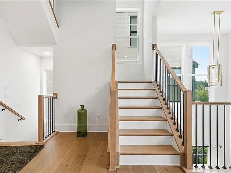 2042 Juliet Ave — Photo 26