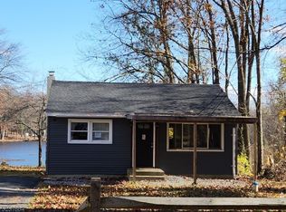 949 Plymouth Lake Dr, Newton, NJ 07860