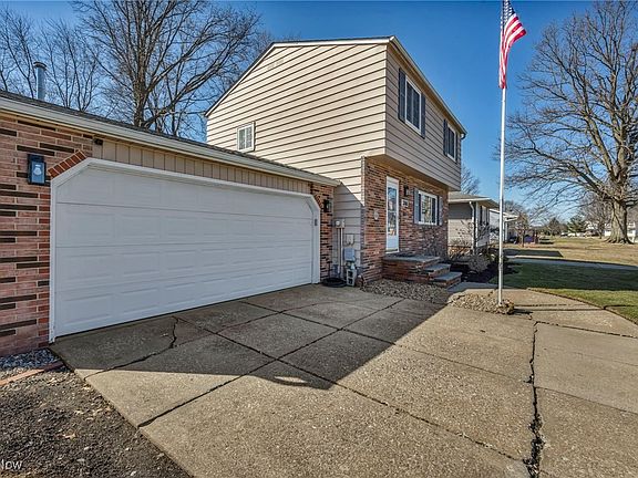 5th image of 35600 Grovewood Dr
