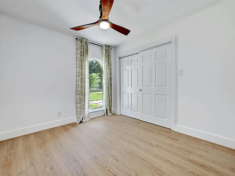 2604 Berkett Dr — Photo 16