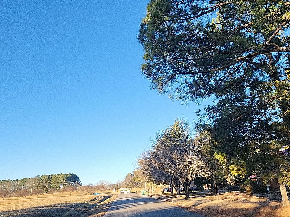 304 Maple St, Tuscumbia, AL 35674 Zillow