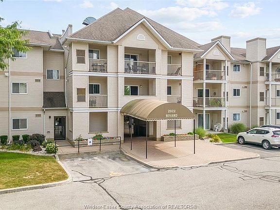 2nd image of 2922 Rivard Ave #211