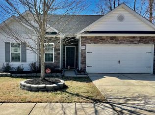 8011 Belmont Stables Dr, Charlotte, NC 28216
