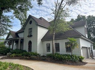 1511 Pembroke Jones Dr, Wilmington, NC 28405