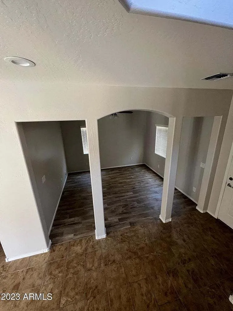 4661 East Laurel Avenue — Photo 1