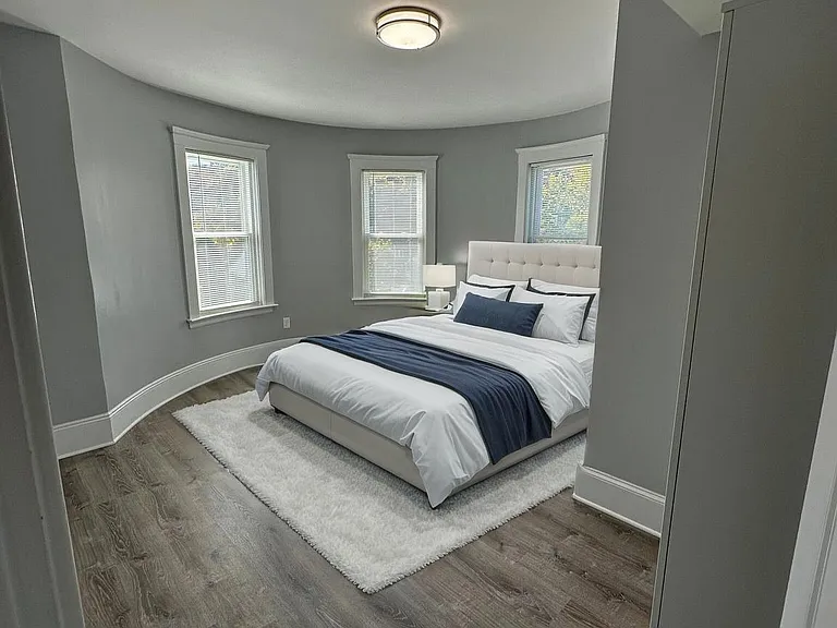 517 Washington St #2 — Photo 6
