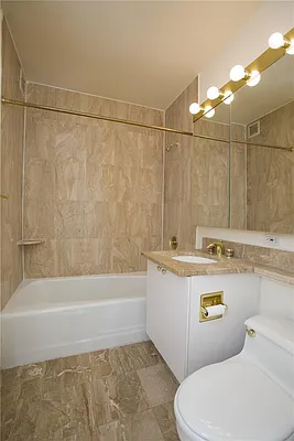 Rented by Sumitomo Real Estate Sales | media 12