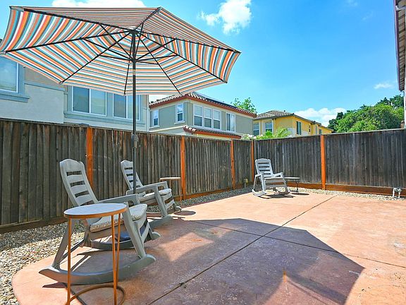 5th image of 1174 Tocia Avenue