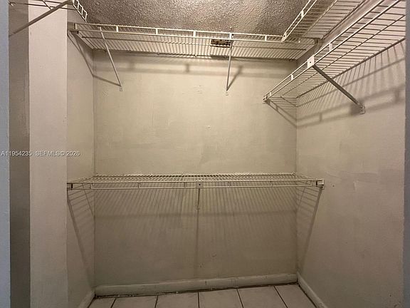 5th image of 1824 Monroe St APT 1
