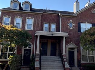 29245 Glen Oaks Blvd E #4, Farmington, MI 48334