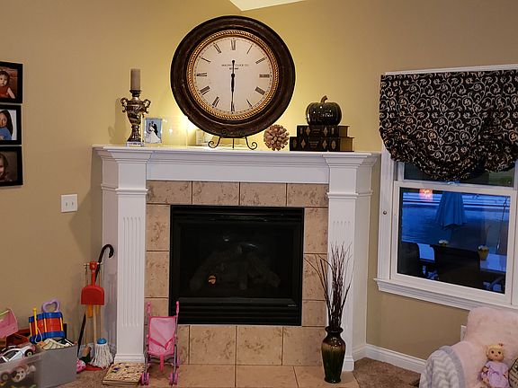 5th image of 541 Baywood Ct