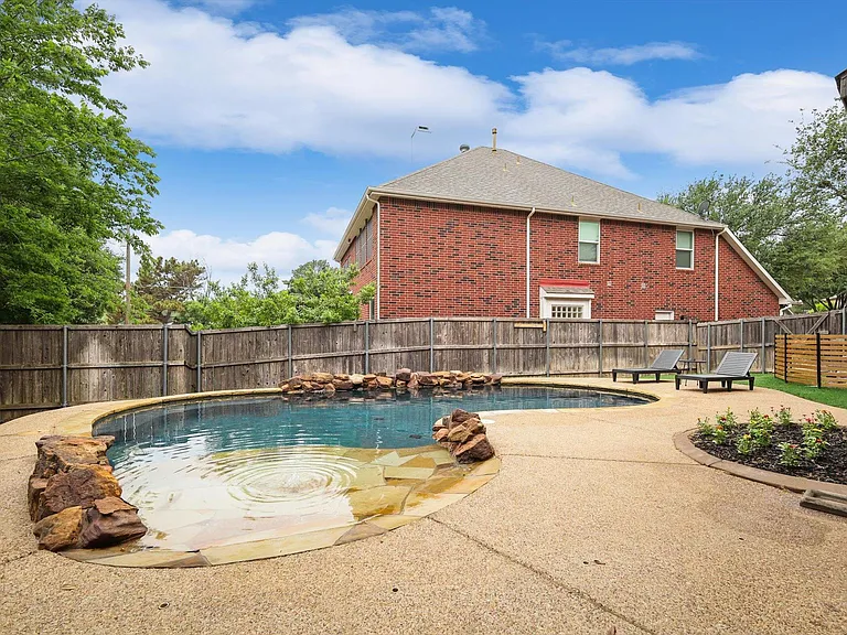 416 Rembert Ct — Photo 52