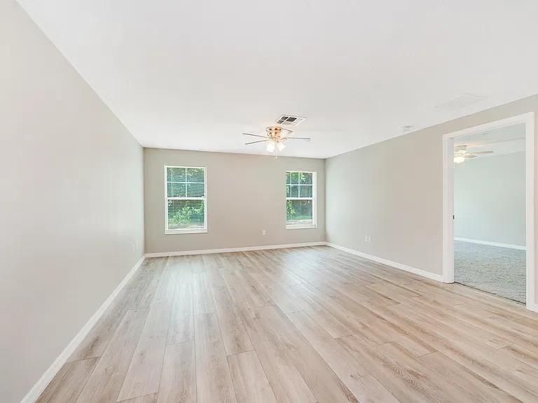 255 Taylor Ln #202 — Photo 5