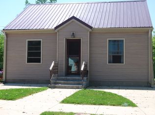 703 E Main St, Anamosa, IA 52205