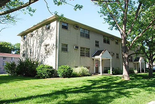 State Place Apartment Homes Photo 1
