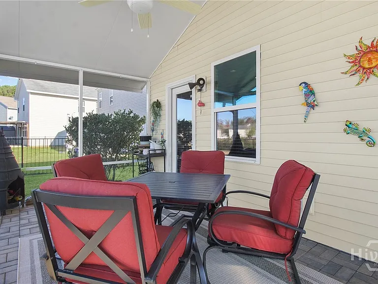 153 Hamilton Grv — Photo 43