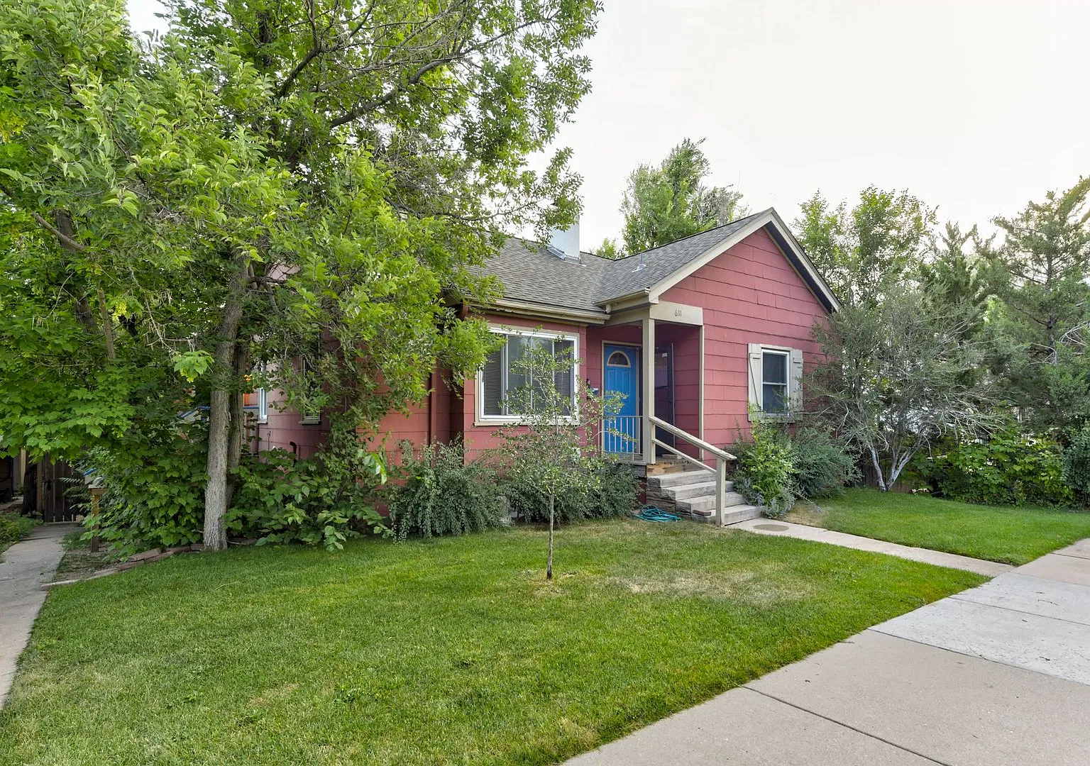 611 University Ave. — Photo 2