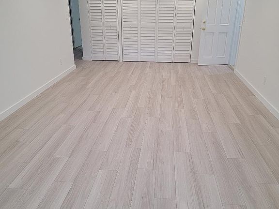 2nd image of 4921 Ponce De Leon Blvd