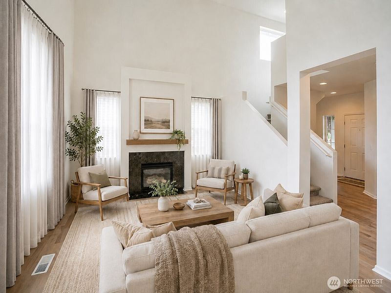 3rd image of 784 Ebbets Drive SW