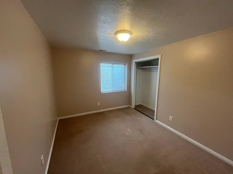 425 W 1420 S — Photo 7