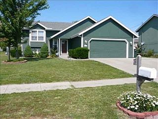 1st image of 2437 SW Romar Rd