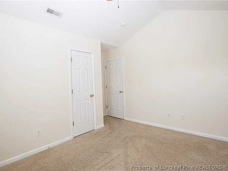 112 Raymond St — Photo 25