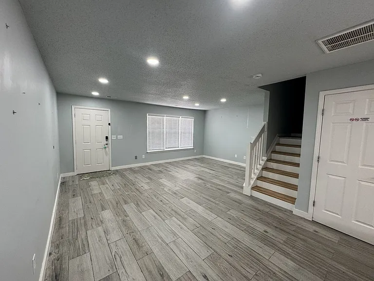108 Bridford Pkwy — Photo 3