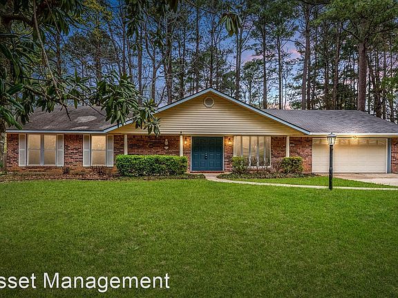 3rd image of 306 Whispering Pine Dr