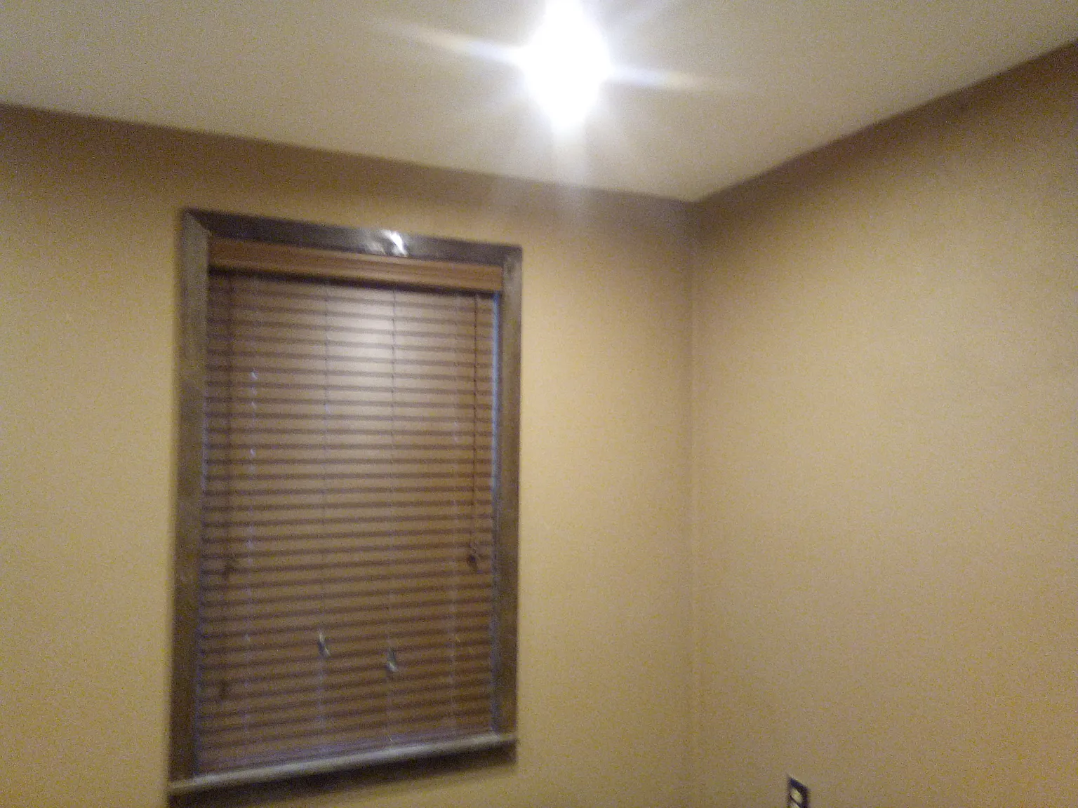 4 S Whitney St — Photo 3
