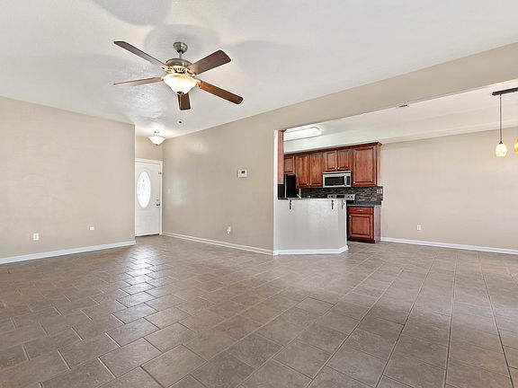 3rd image of 3300 Neptune Dr