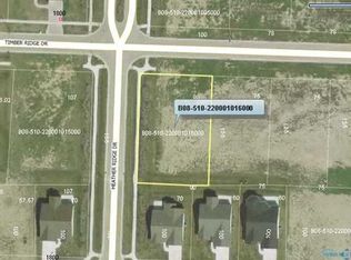 1745 Timber Ridge Dr, Bowling Green, OH 43402