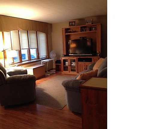 5th image of 35 Duchess Ct