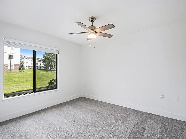 The Crossings Apartments — Photo 45