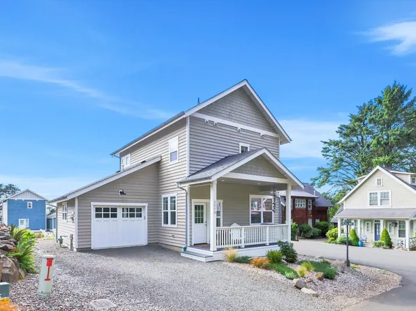2073 NE Mulberry Loop, Lincoln City, OR 97367