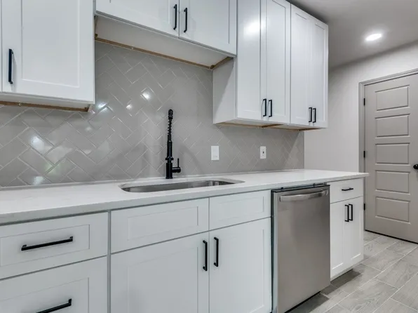 14 E Mountain Creek Dr #25, Grand Prairie, TX 75052